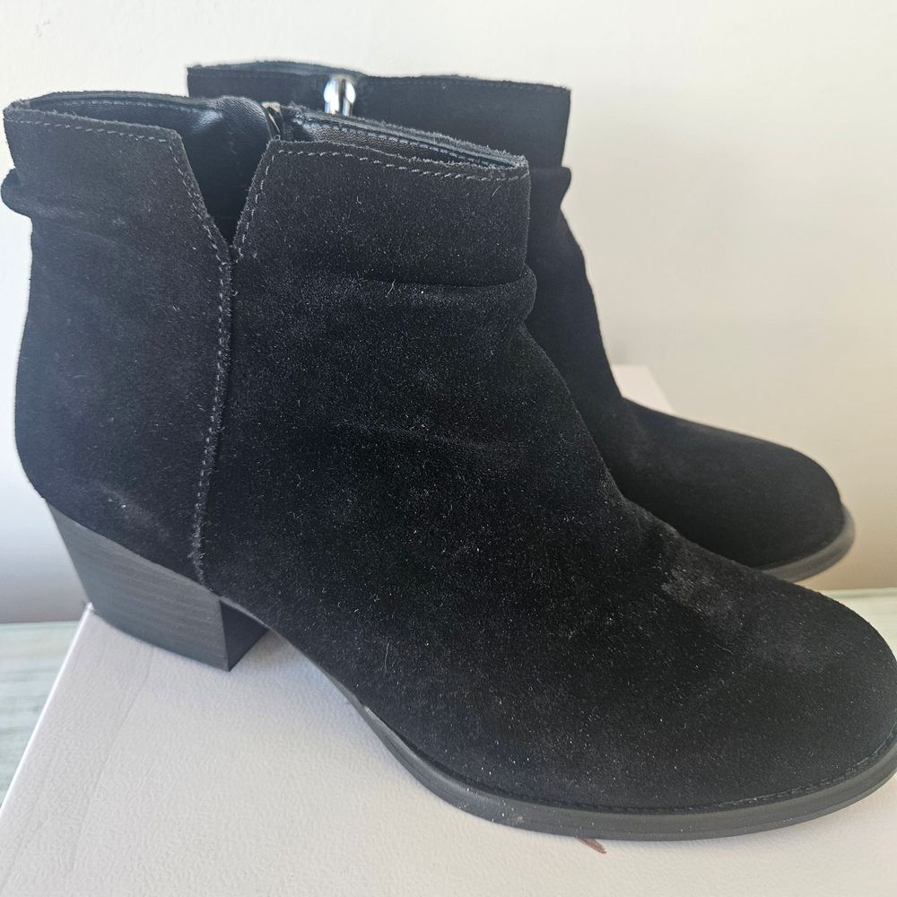 Jessica Simpson Dalisa Brand New Black Suede Boots